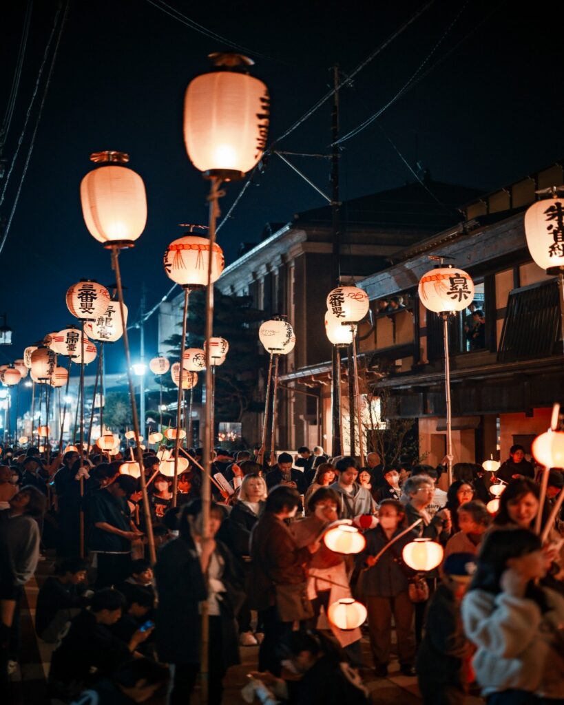 天下の奇祭『古川祭 』！夜の行列の先頭に立って行列の担い手になってみませんか？